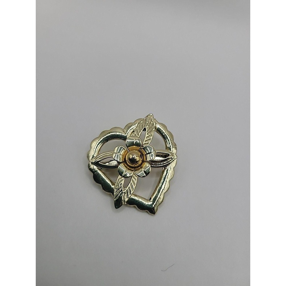 Vintage Heart Floral Brooch Gold Tone Petal Flower Mid Century Pin Jewelry‎